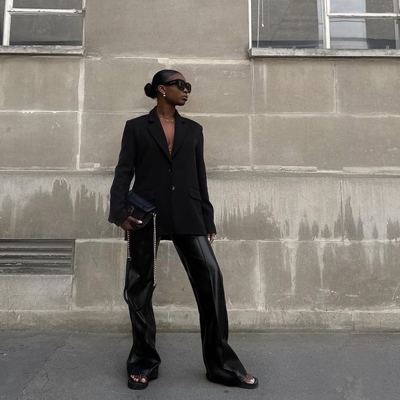 Because of Alice. Black Leather Jacket and Pants Set - Picture 6 of 9